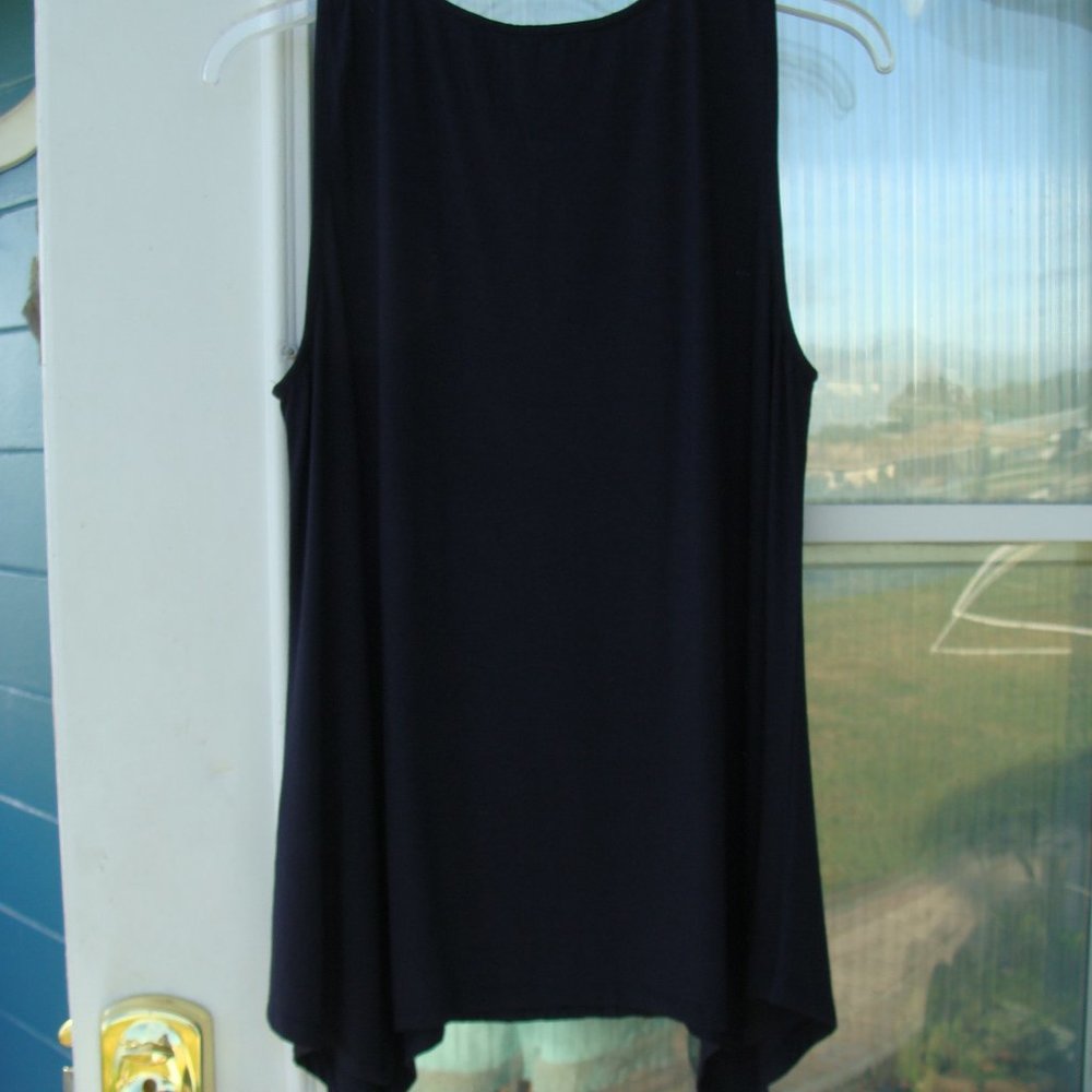 Adrianna Papel M blue embroidered sleeveless top New - Picture 7 of 14